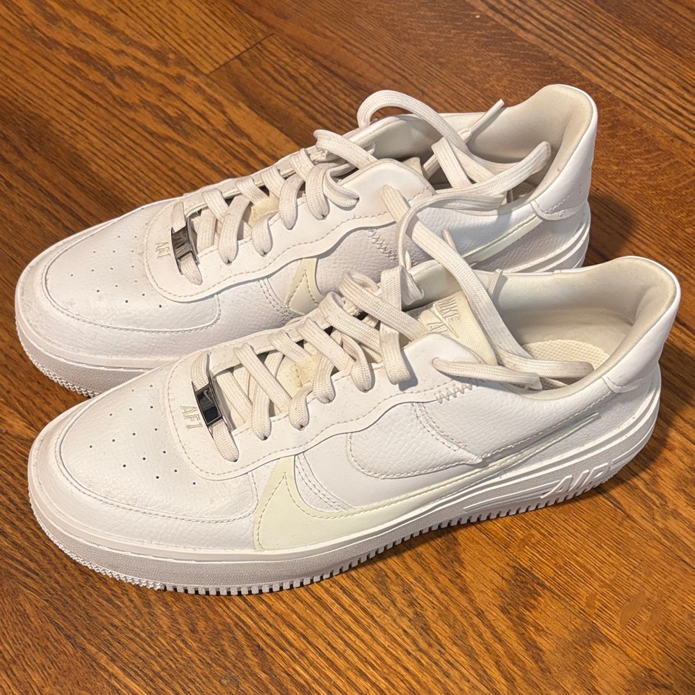 White Low-Top Air Force 1’s